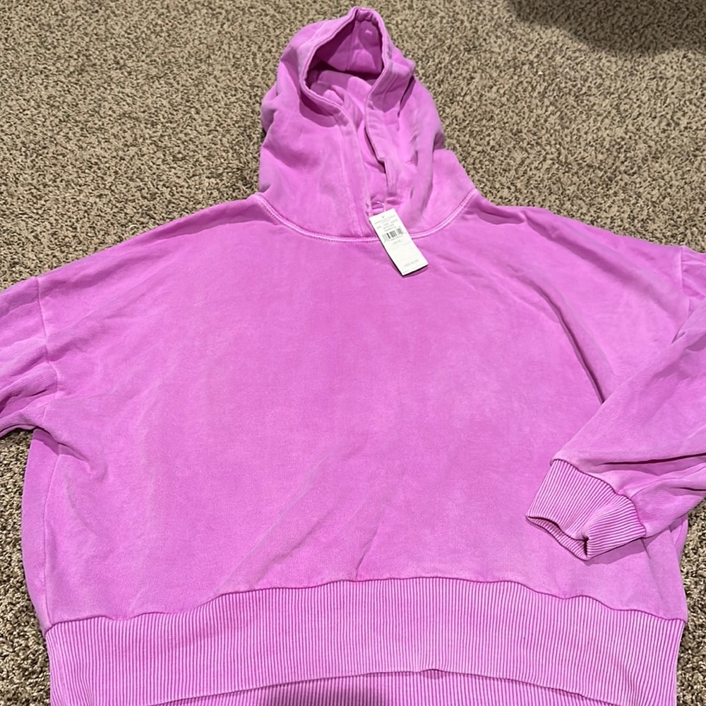 New with tags American eagle outfitters cropped purple hoodie